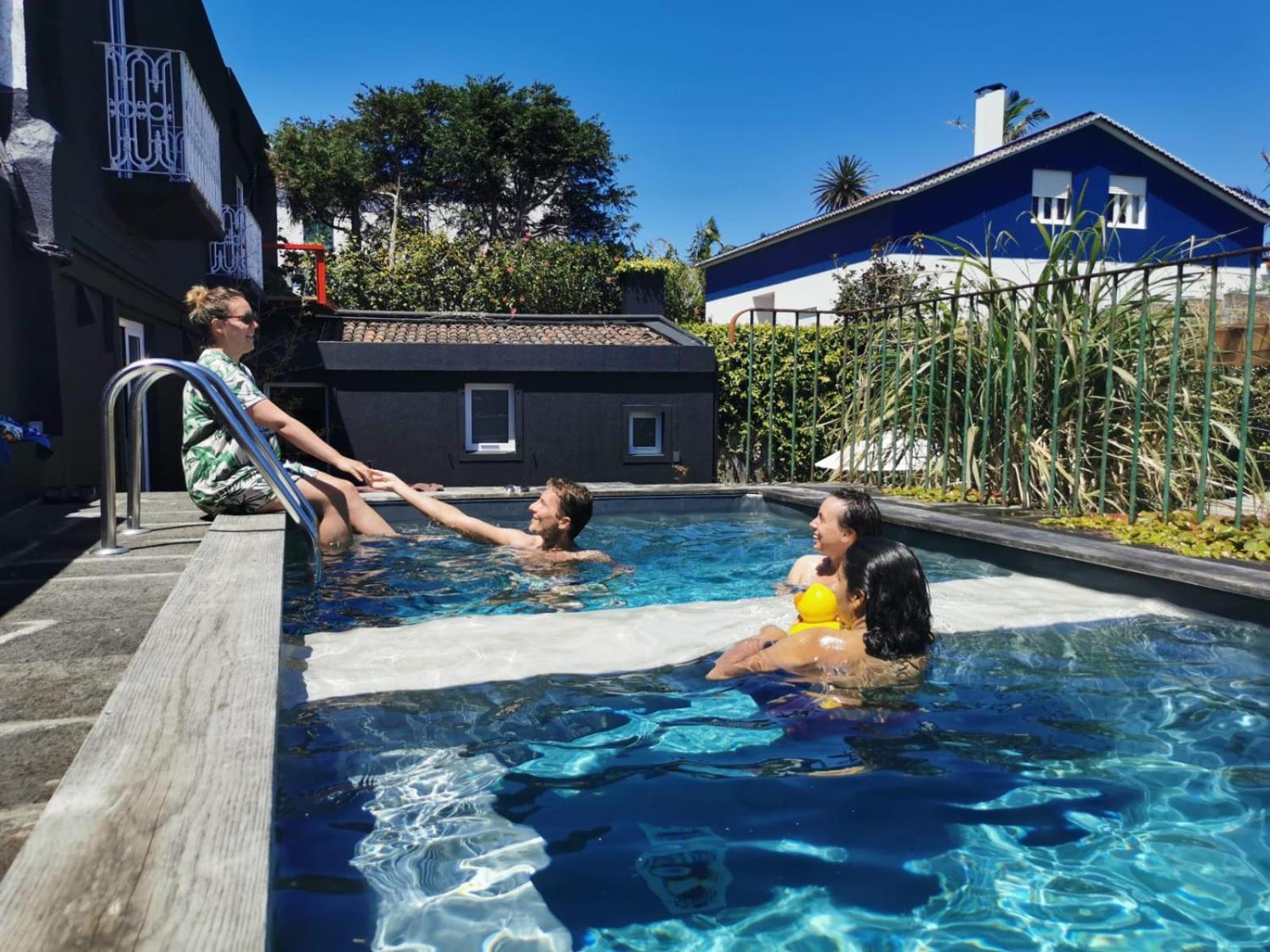 Hostel Out Of The Blue Ponta Delgada Exterior foto