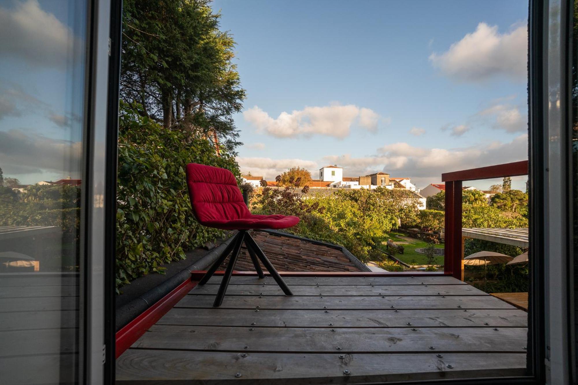 Hostel Out Of The Blue Ponta Delgada Exterior foto